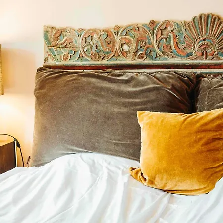 فندق The Falcon *