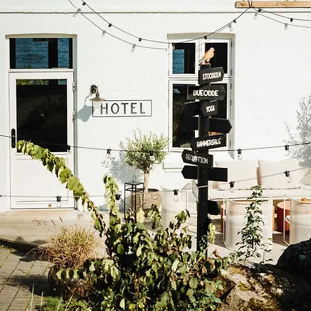 Hotel The Falcon *