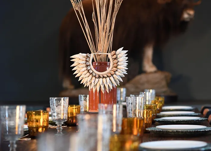 Отель The Falcon Аллинге